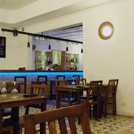 The Sangkum Hotel Phnom-Penh Buitenkant foto