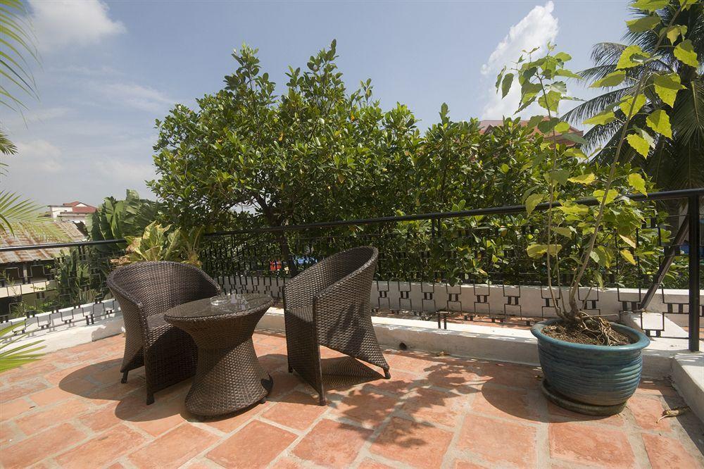 The Sangkum Hotel Phnom-Penh Buitenkant foto