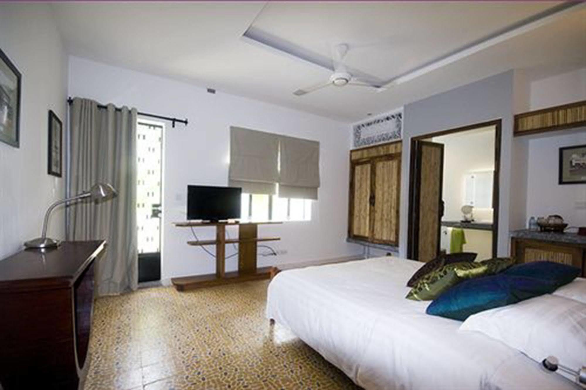 The Sangkum Hotel Phnom-Penh Buitenkant foto