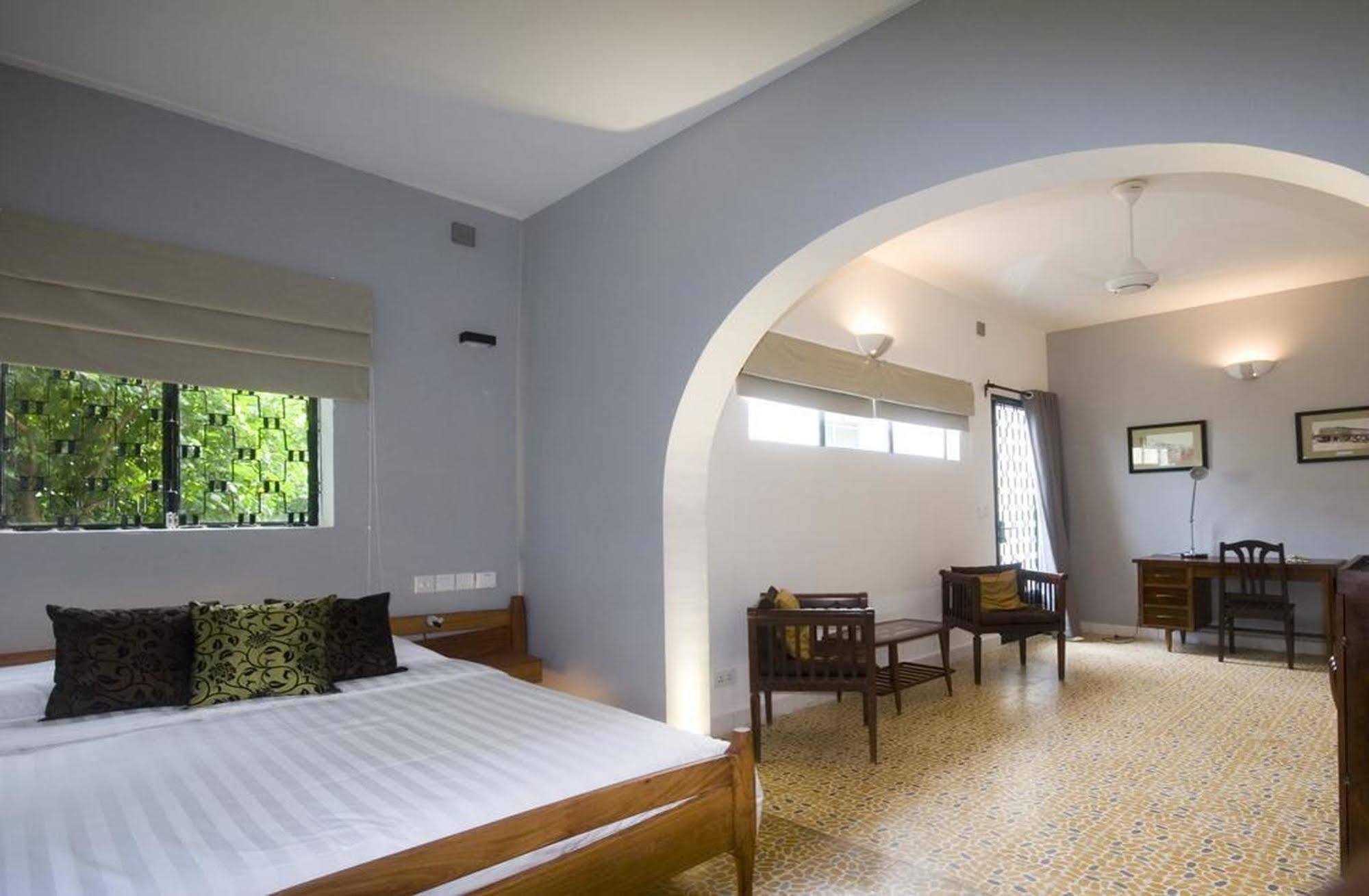 The Sangkum Hotel Phnom-Penh Buitenkant foto